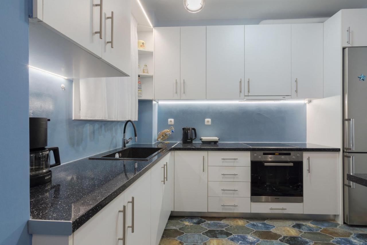 Wonderful Renovated Apartment With Private Patio Ateny Zewnętrze zdjęcie