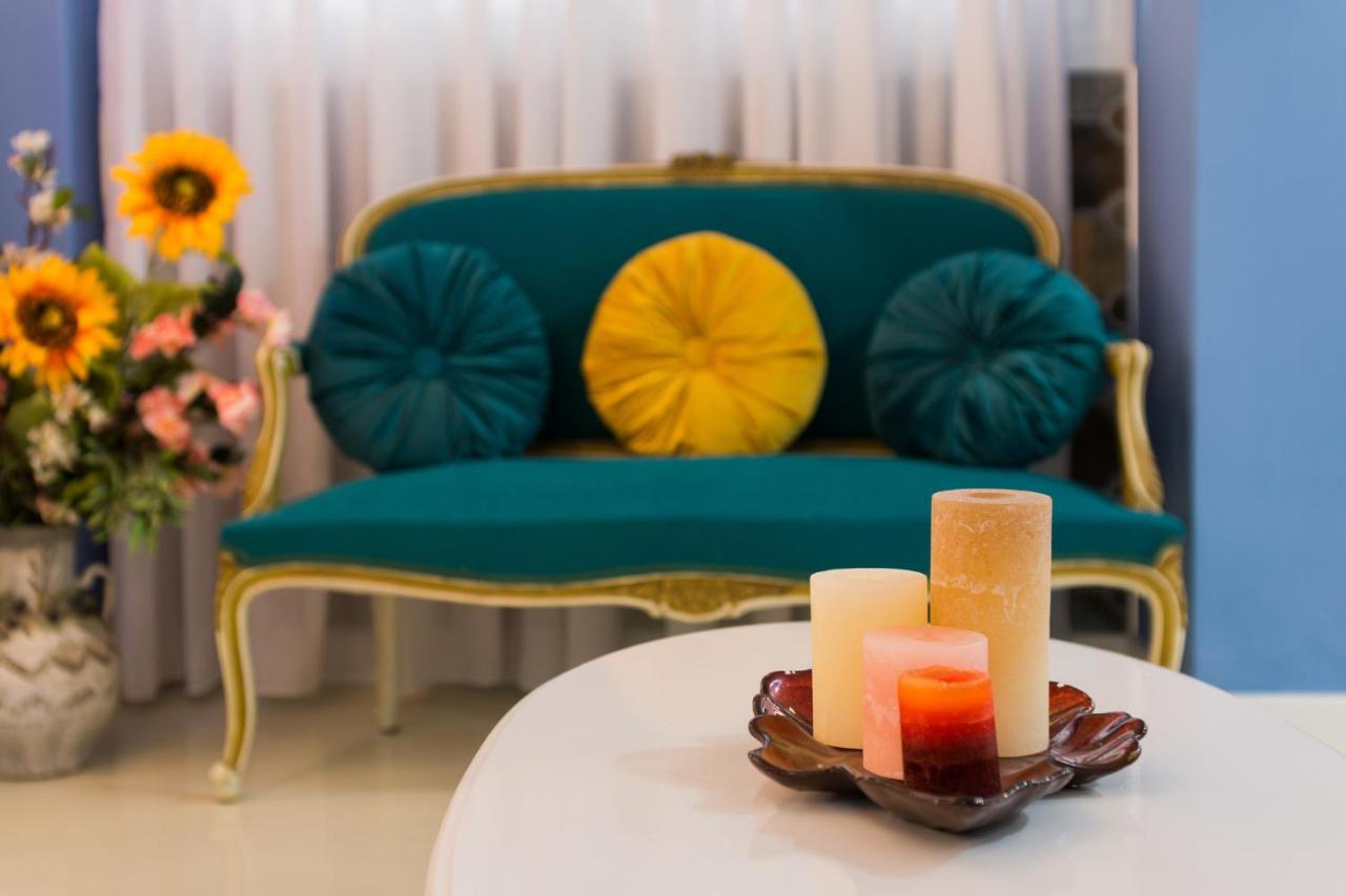 Wonderful Renovated Apartment With Private Patio Ateny Zewnętrze zdjęcie